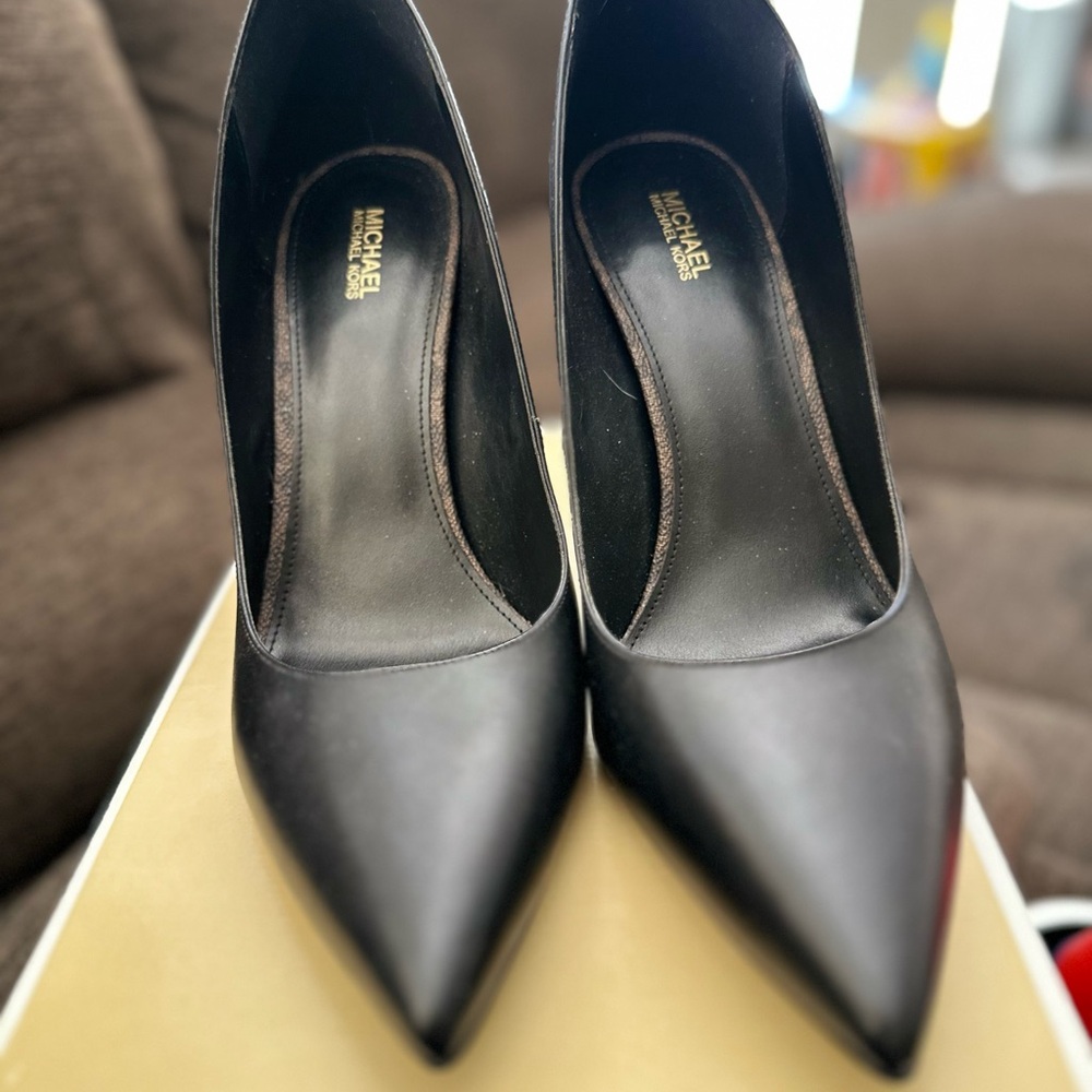 Michael Kors Keke Leather Pump - Size 11